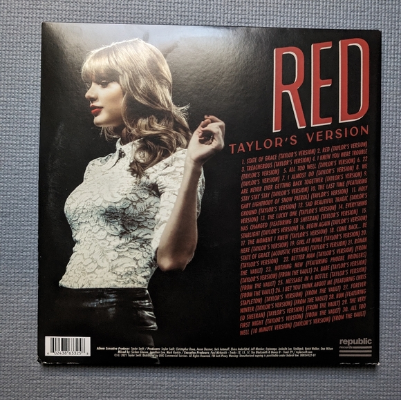 Red Taylor's Version vinyl - Picture 10 of 11